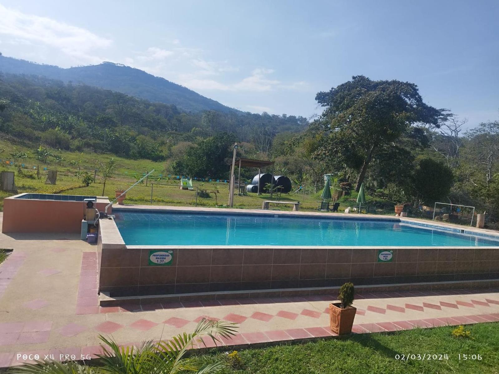 Hotel Campestre La Fuente - Piscina Moniquirá Eksteriør billede